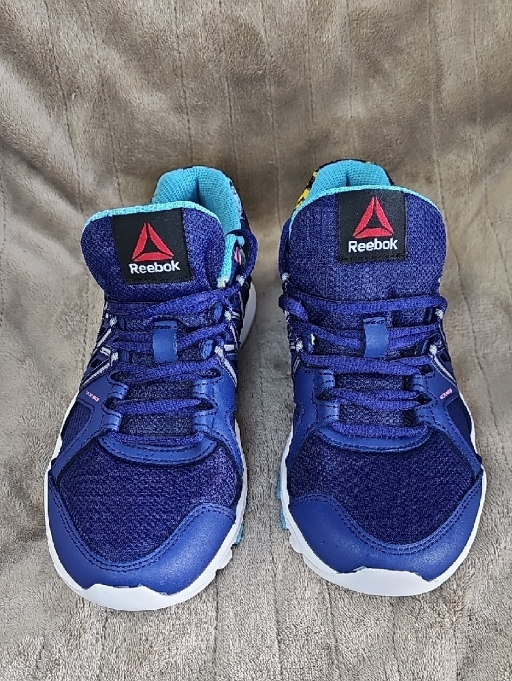 Reebok Women's Size 6 Navy Blue Sneakers with Teal and Multicolor Print - Picture 2 of 13